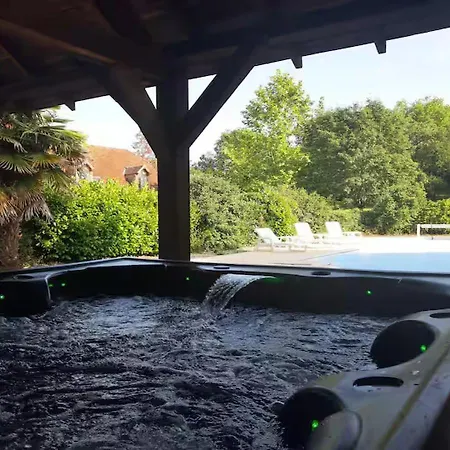 Domaine De La Vaysse-24 Couchages *