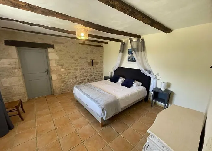 Domaine De La Vaysse-24 Couchages *