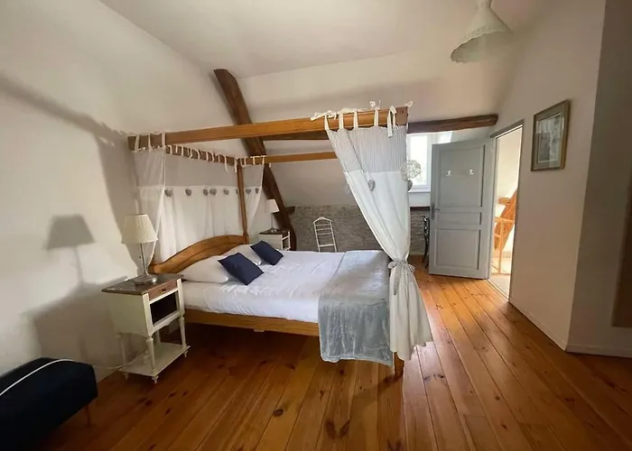 Domaine De La Vaysse-24 Couchages *