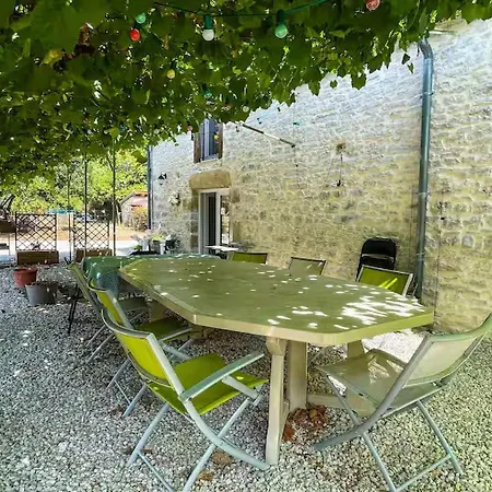 Domaine De La Vaysse-24 Couchages