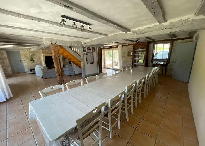 Holiday home Domaine De La Vaysse-24 Couchages Martel